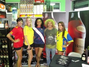 Hennssy_Girls_and_El_Pibe Hennssy_Girls_and_El_Pibe